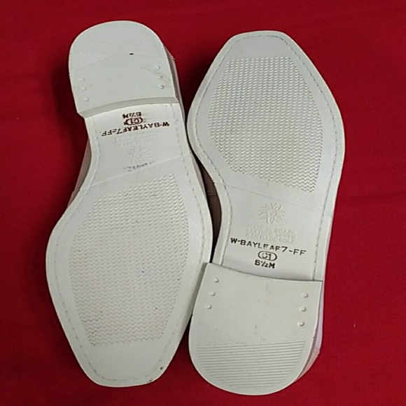 Shoes - Picture 3 of 4